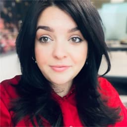 Adriana Lintoiu